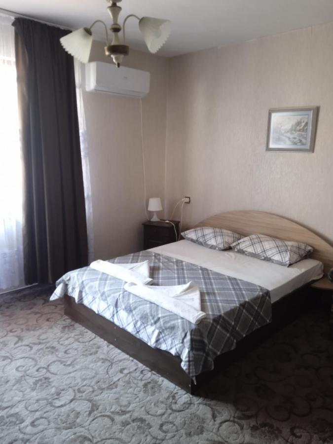 Guest House Urdoviza Kiten  Exterior foto
